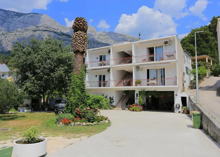 Studio Tucepi 6695C