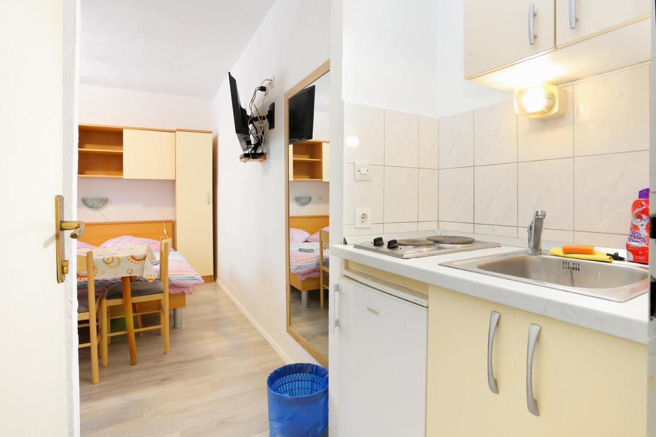 Apartment Studio 6695c